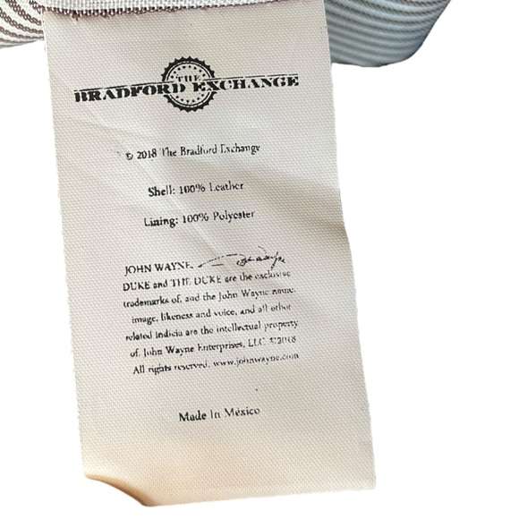 The Bradford Exchange John Wayne The Duke Western Rebel Outlaw Moto Leather Vest - Picture 6 of 7